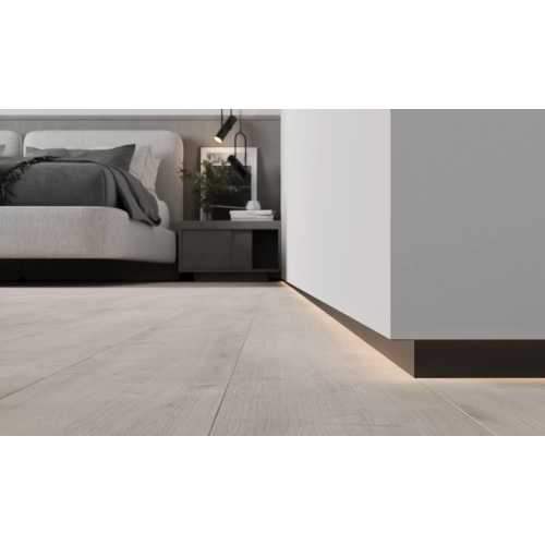 Фото Теневой плинтус скрытого монтажа Ликорн С-22.2.3 Черный матовый (21.5*12.5*2500)